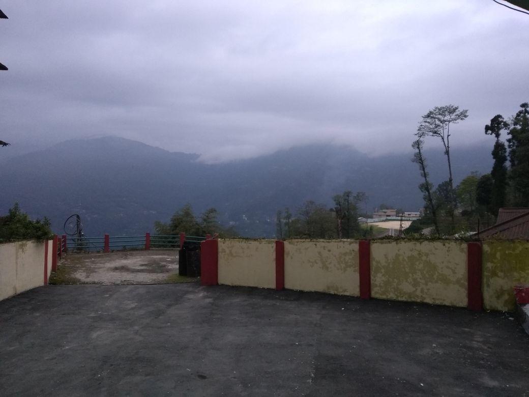 Hotel Mandar Gangtok Esterno foto