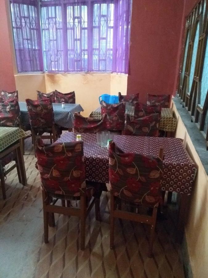 Hotel Mandar Gangtok Esterno foto
