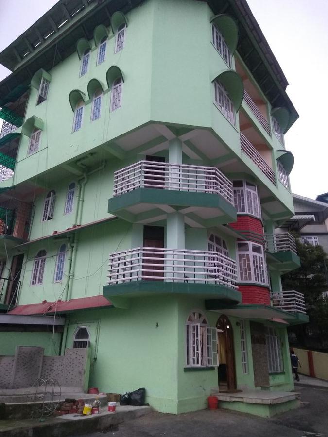 Hotel Mandar Gangtok Esterno foto
