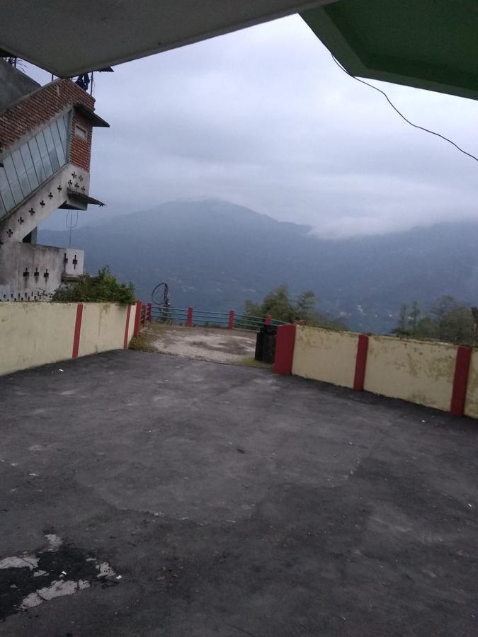 Hotel Mandar Gangtok Esterno foto